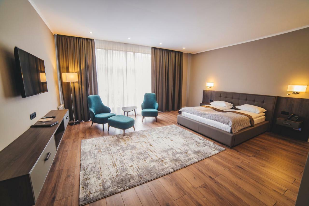 Hotel Irys By Derenivska Kupil نيجني سولوتفينو المظهر الخارجي الصورة